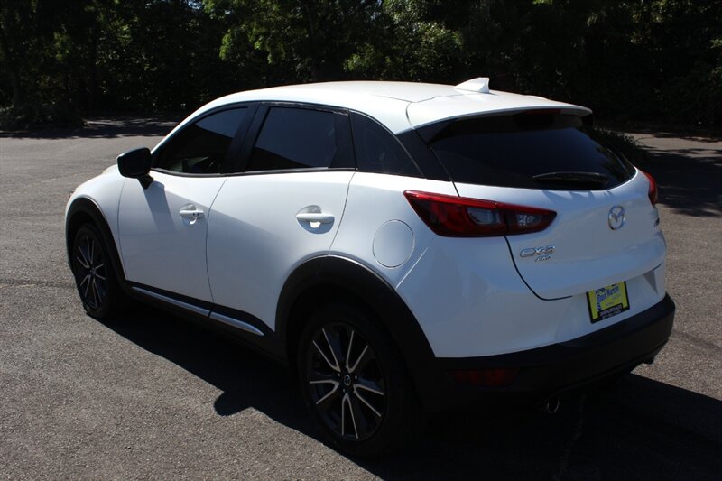2016 Mazda CX-3 Grand Touring photo 3