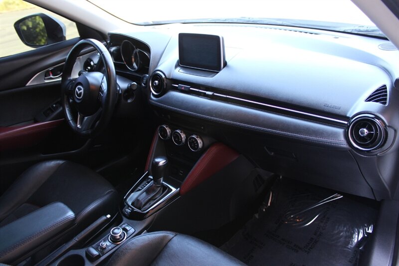 2016 Mazda CX-3 Grand Touring photo 17