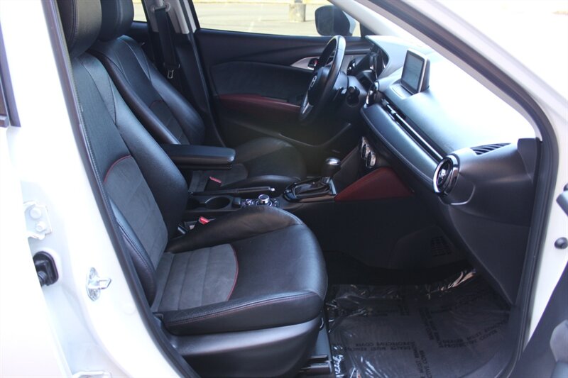 2016 Mazda CX-3 Grand Touring photo 18