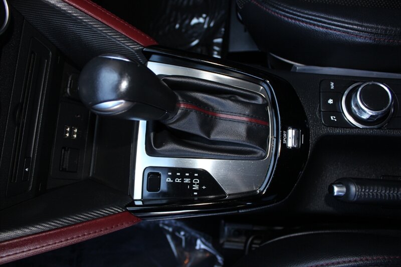 2016 Mazda CX-3 Grand Touring photo 12
