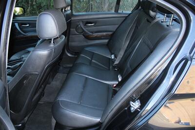 2010 BMW 328i - Photo 13 - Salem, OR 97317