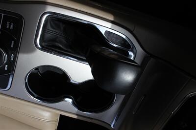 2016 Jeep Grand Cherokee Limited   - Photo 12 - Salem, OR 97317
