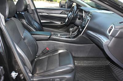 2017 Nissan Maxima 3.5 SV   - Photo 17 - Salem, OR 97317