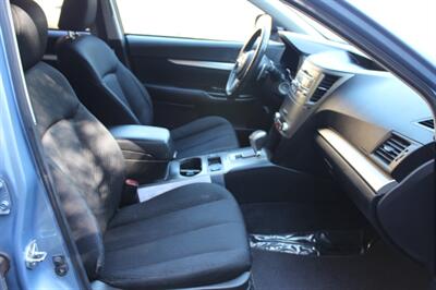 2010 Subaru Outback 2.5i Premium   - Photo 18 - Salem, OR 97317