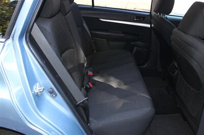 2010 Subaru Outback 2.5i Premium   - Photo 16 - Salem, OR 97317