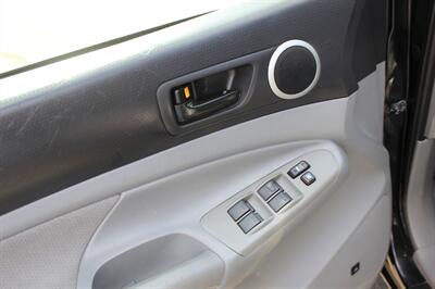 2007 Toyota Tacoma V6   - Photo 11 - Salem, OR 97317