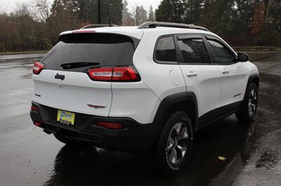 2016 Jeep Cherokee Trailhawk   - Photo 4 - Salem, OR 97317