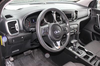 2017 Kia Sportage LX   - Photo 9 - Salem, OR 97317