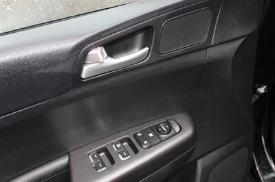 2017 Kia Sportage LX   - Photo 11 - Salem, OR 97317