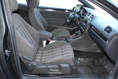 2011 Volkswagen GTI   - Photo 17 - Salem, OR 97317