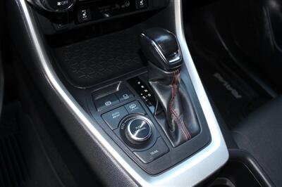 2022 Toyota RAV4 Prime SE   - Photo 13 - Salem, OR 97317