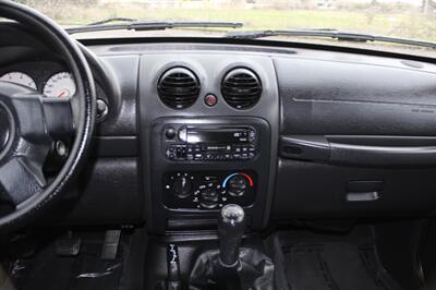 2004 Jeep Liberty Sport - Photo 14 - Salem, OR 97317