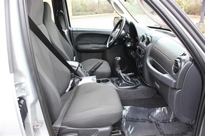 2004 Jeep Liberty Sport - Photo 18 - Salem, OR 97317