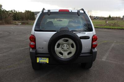 2004 Jeep Liberty Sport - Photo 8 - Salem, OR 97317
