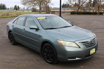 2009 Toyota Camry LE - Photo 1 - Salem, OR 97317