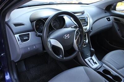 2011 Hyundai Elantra GLS   - Photo 9 - Salem, OR 97317