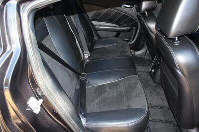 2011 Dodge Charger R/T Plus   - Photo 15 - Salem, OR 97317