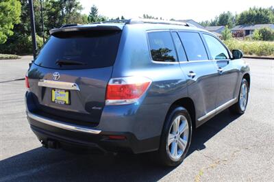 2013 Toyota Highlander 4WD V6 Limited - Photo 4 - Salem, OR 97317
