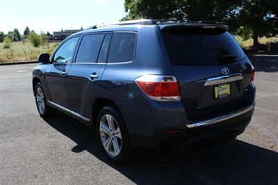 2013 Toyota Highlander 4WD V6 Limited - Photo 3 - Salem, OR 97317