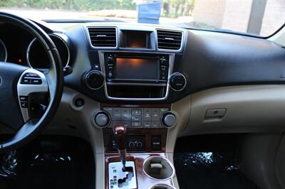 2013 Toyota Highlander 4WD V6 Limited - Photo 14 - Salem, OR 97317