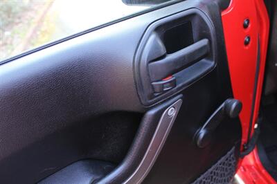 2014 Jeep Wrangler Sport   - Photo 11 - Salem, OR 97317