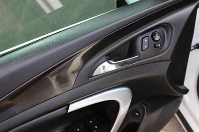 2016 Buick Regal   - Photo 11 - Salem, OR 97317