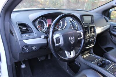 2018 Dodge Grand Caravan GT   - Photo 9 - Salem, OR 97317