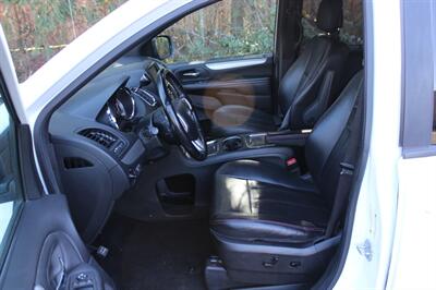 2018 Dodge Grand Caravan GT   - Photo 10 - Salem, OR 97317