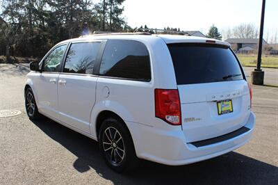 2018 Dodge Grand Caravan GT   - Photo 3 - Salem, OR 97317