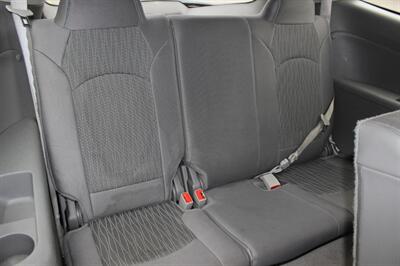 2017 Chevrolet Traverse LT   - Photo 16 - Salem, OR 97317