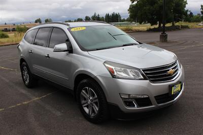 2017 Chevrolet Traverse LT   - Photo 1 - Salem, OR 97317