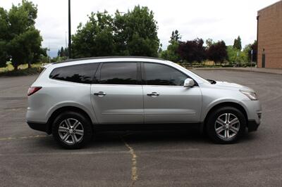 2017 Chevrolet Traverse LT   - Photo 5 - Salem, OR 97317