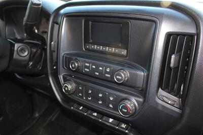 2015 GMC Sierra 3500HD CC   - Photo 13 - Salem, OR 97317