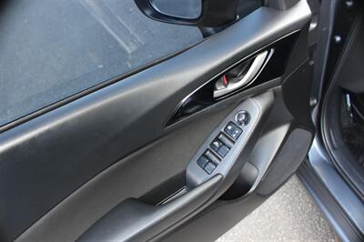 2016 Mazda Mazda3 i Sport   - Photo 11 - Salem, OR 97317