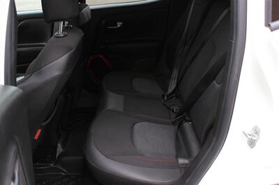 2015 Jeep Renegade Trailhawk   - Photo 13 - Salem, OR 97317