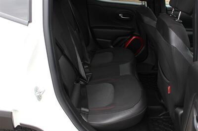 2015 Jeep Renegade Trailhawk   - Photo 16 - Salem, OR 97317