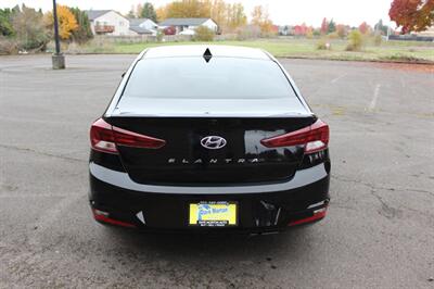 2020 Hyundai ELANTRA SEL   - Photo 8 - Salem, OR 97317