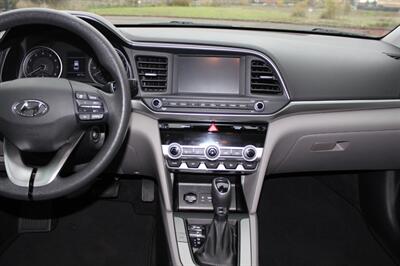 2020 Hyundai ELANTRA SEL   - Photo 14 - Salem, OR 97317