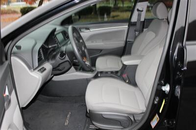 2020 Hyundai ELANTRA SEL   - Photo 10 - Salem, OR 97317