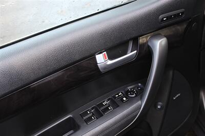 2014 Kia Sorento EX - Photo 11 - Salem, OR 97317