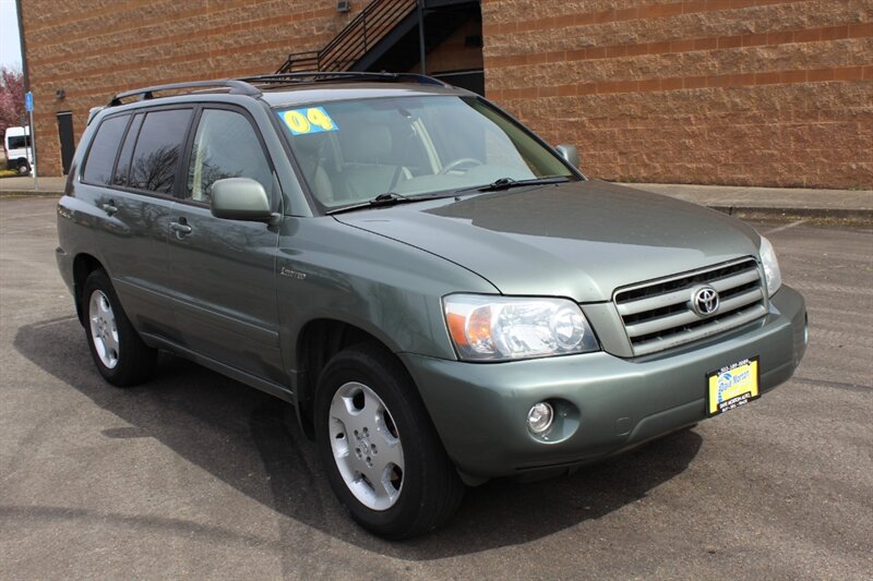 2004 Toyota Highlander Base