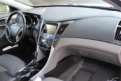 2012 Hyundai Sonata Hybrid - Photo 15 - Salem, OR 97317