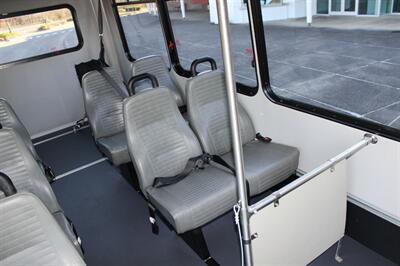 2015 Ford E-350 SD   - Photo 15 - Salem, OR 97317