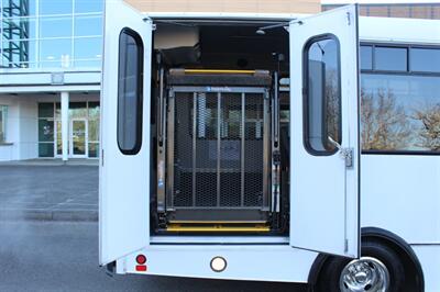 2015 Ford E-350 SD   - Photo 16 - Salem, OR 97317