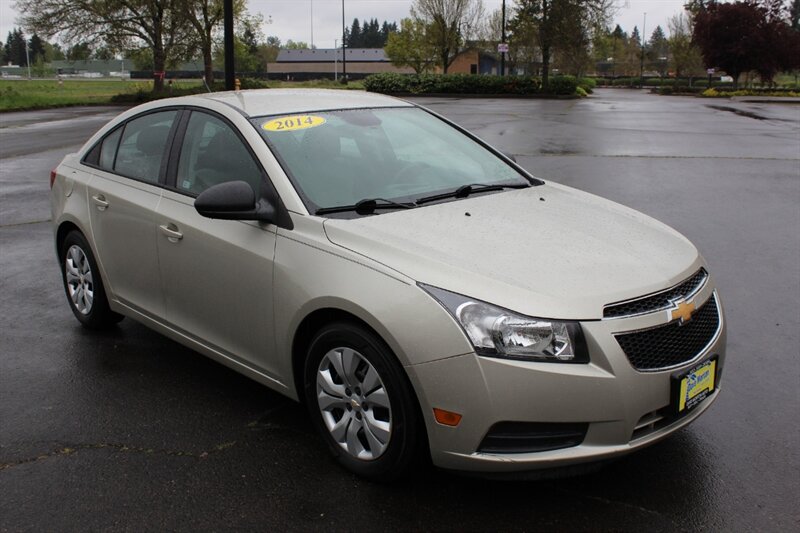 2014 Chevrolet Cruze LS Auto  