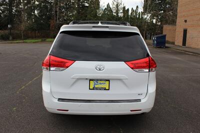 2012 Toyota Sienna XLE 8-Passenger - Photo 8 - Salem, OR 97317