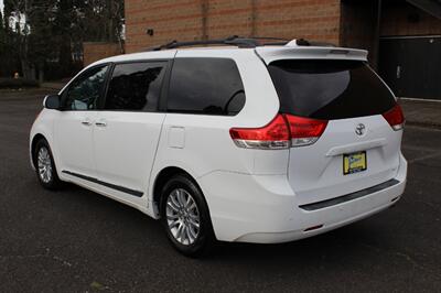 2012 Toyota Sienna XLE 8-Passenger - Photo 3 - Salem, OR 97317