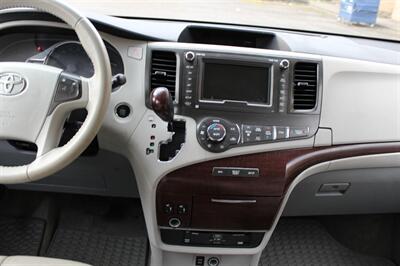 2012 Toyota Sienna XLE 8-Passenger - Photo 13 - Salem, OR 97317