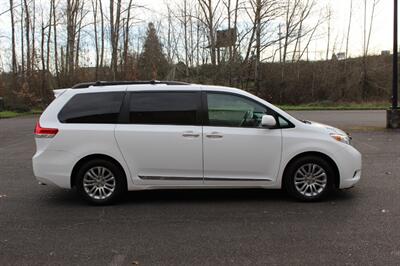 2012 Toyota Sienna XLE 8-Passenger - Photo 5 - Salem, OR 97317