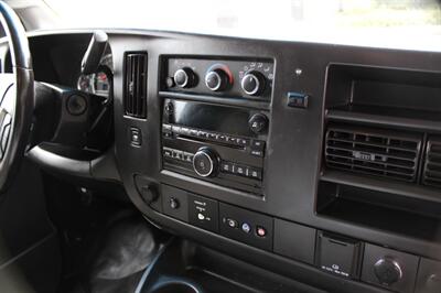 2017 Chevrolet Express 3500   - Photo 19 - Salem, OR 97317